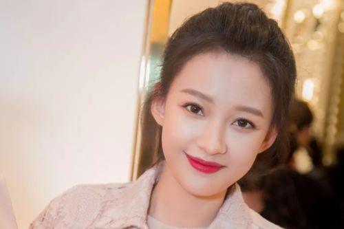 网红转型的例子,从网络红人到行业精英的蜕变之路