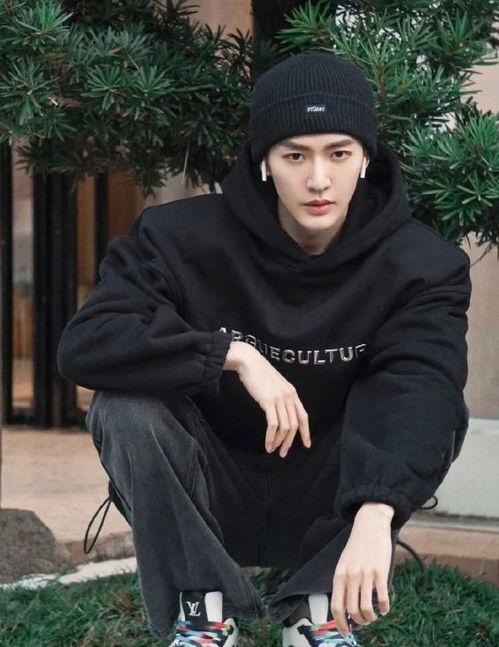 吃瓜博主戴头巾,揭秘网红博主的新潮流