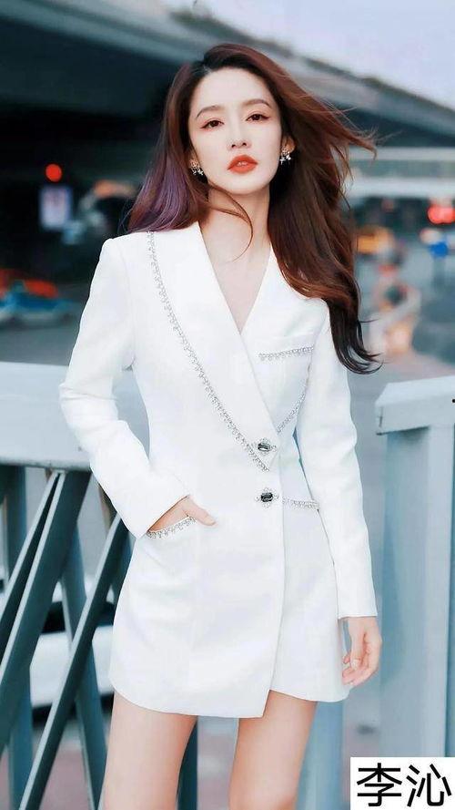 gxt女明星,璀璨星河中的耀眼明珠，揭秘她的魅力人生与辉煌事业”