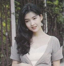 中国天生自然卷的明星,盘点中国天生自然卷的明星风采