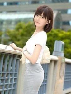 一色里樱在线观看,沉浸式视觉盛宴，揭秘网络红人的魅力之旅